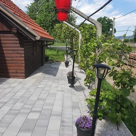 Charming Tiny House 